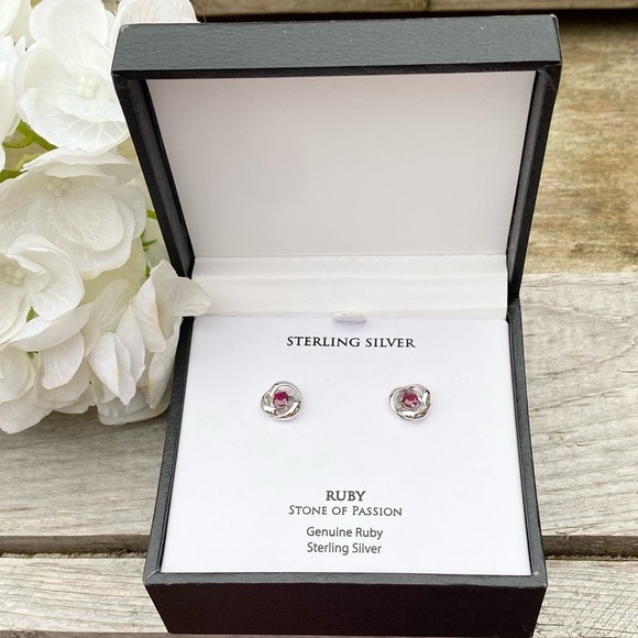 NWT STERLING SILVER AND GENUINE RUBY STONE STUD EARRINGS - Picture 1 of 8